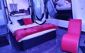 La suite miroir, love room avec jacuzzi